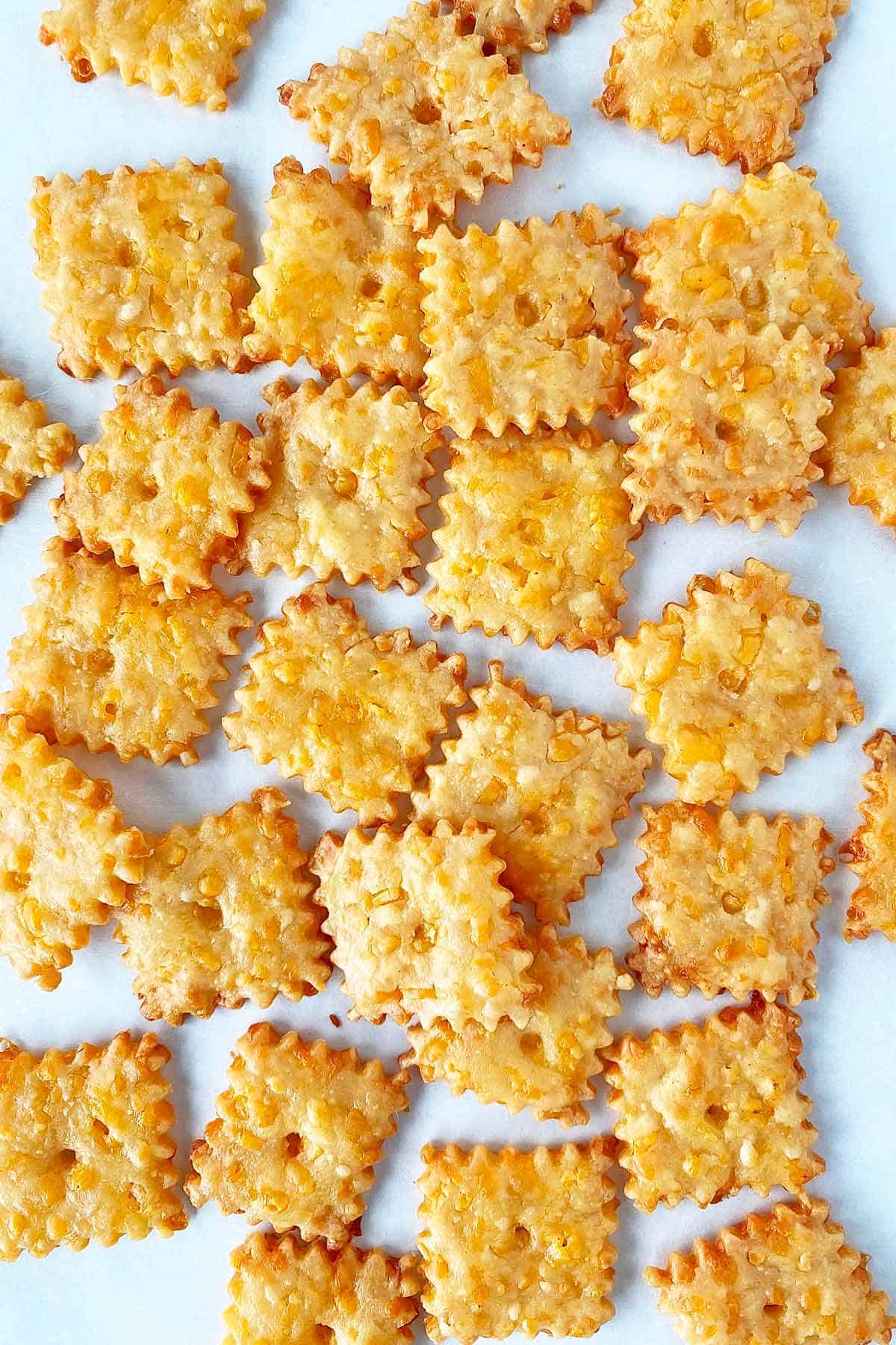 Baked homemade cheez it crackers ready for eating.